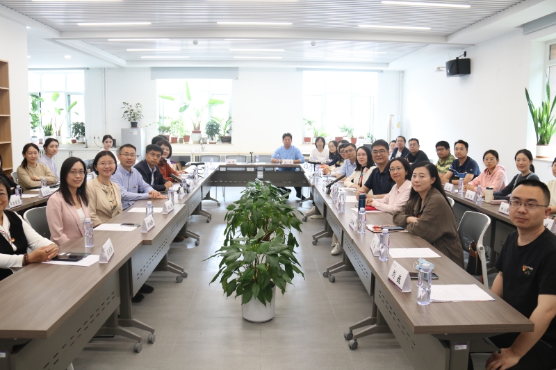 20250523-商务印书馆与完美在线登录官网外文系、人文学院中文系师生党支部开展联学共建主题党日-史冰容-新闻报道1.jpg