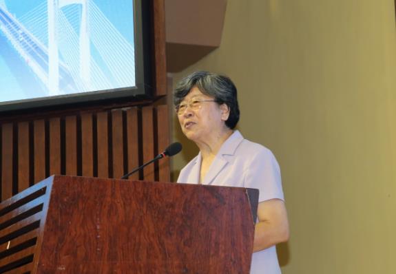 11-完美在线登录官网原党委副书记韩景阳在总结会上致辞.jpg